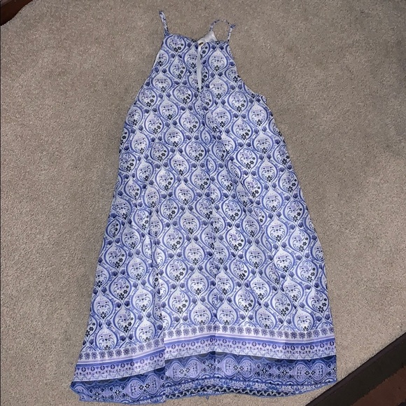 Dress - Picture 3 of 3